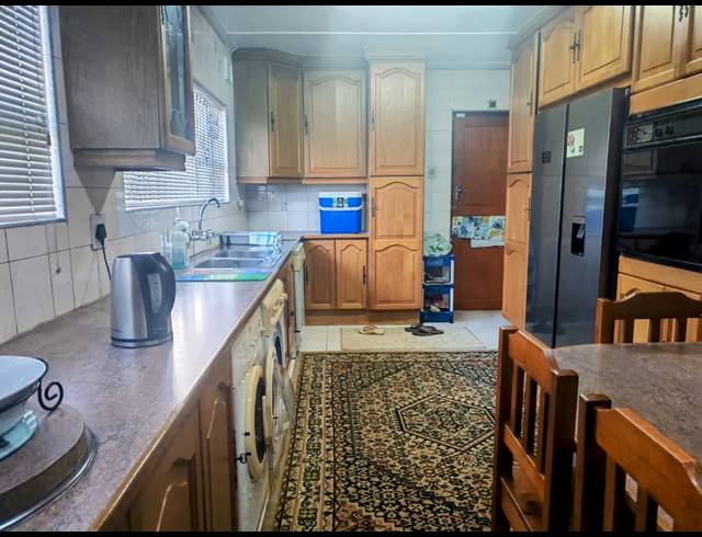 4 BEDROOM HOUSE FOR SALE IN SHALLCROSS